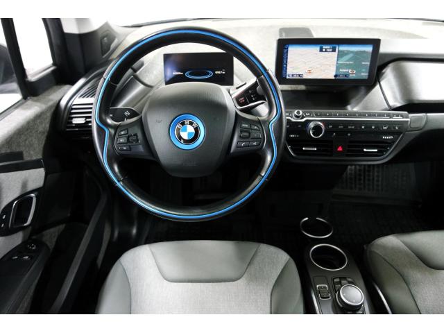 BMW i3 125 kW rok 2015, 85 000 km, Maďarsko — foto 16 z 30