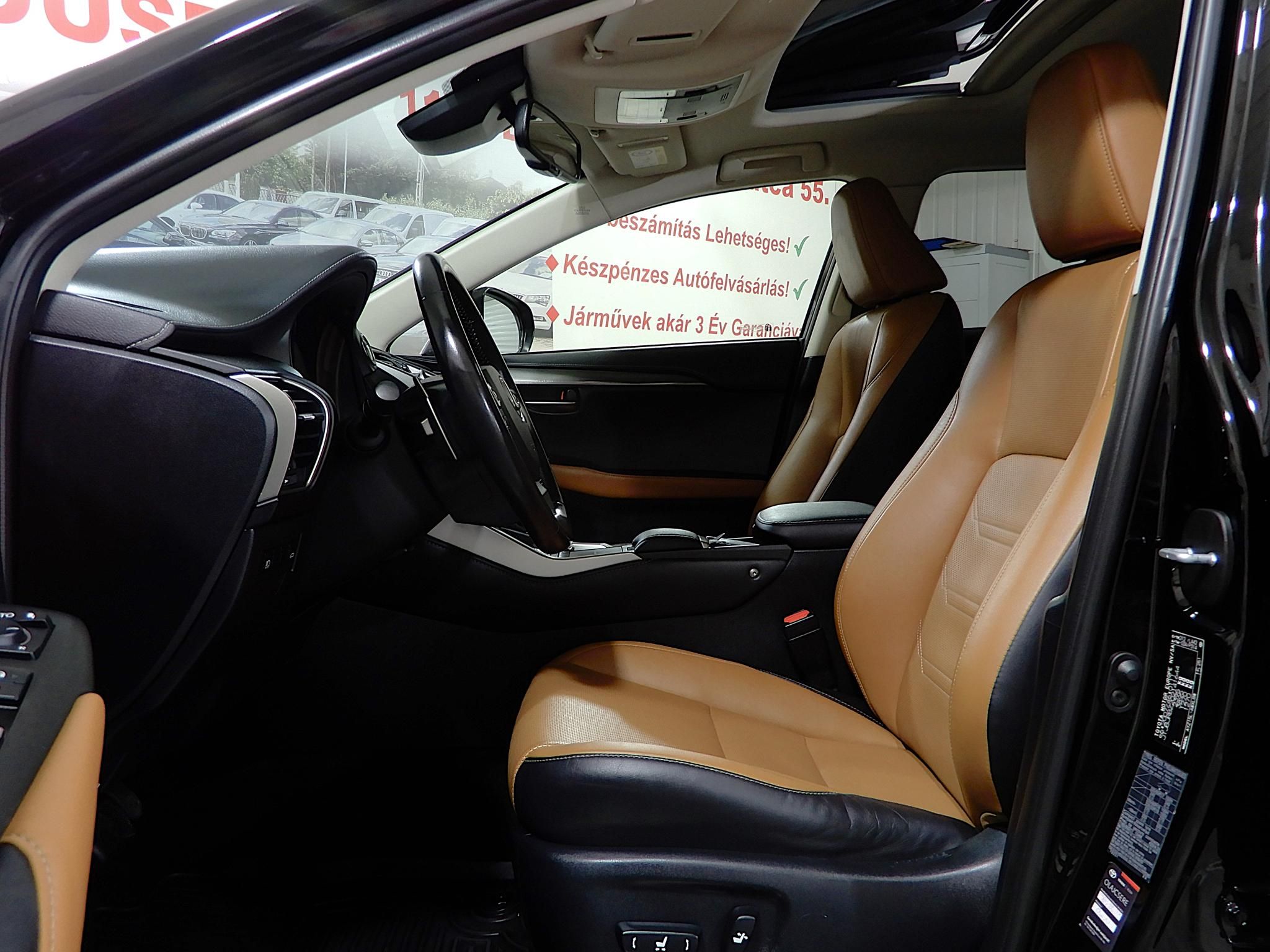 Lexus Nx 300h CVT 145 kW rok 2020, 110 000 km, Maďarsko — foto 13 z 28