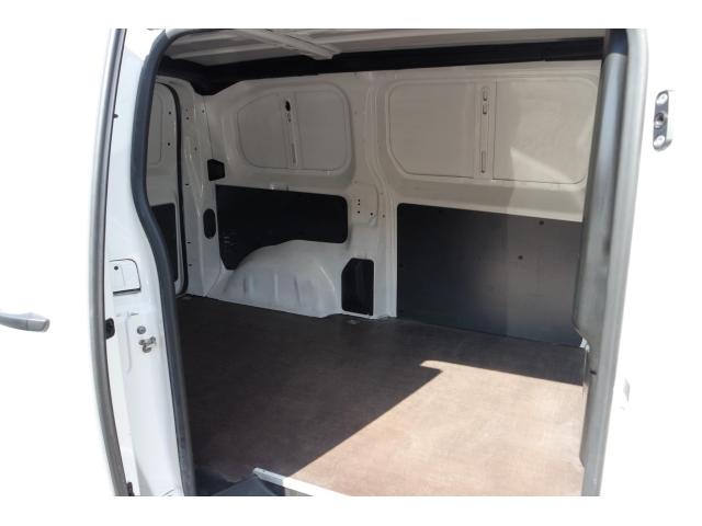 Opel Vivaro D Cargo 2.0d 2.0 110 kW rok 2020, 134 800 km, Maďarsko — foto 10 z 30