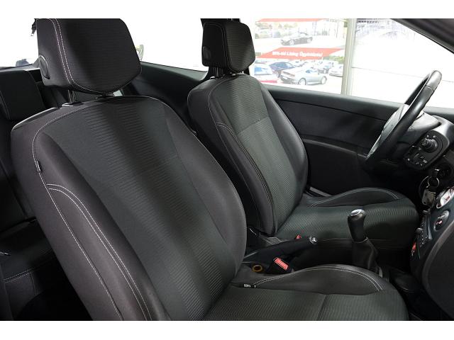 Renault Clio 20th 1.2 TCe 74 kW rok 2011, 162 000 km, Maďarsko — foto 15 z 30