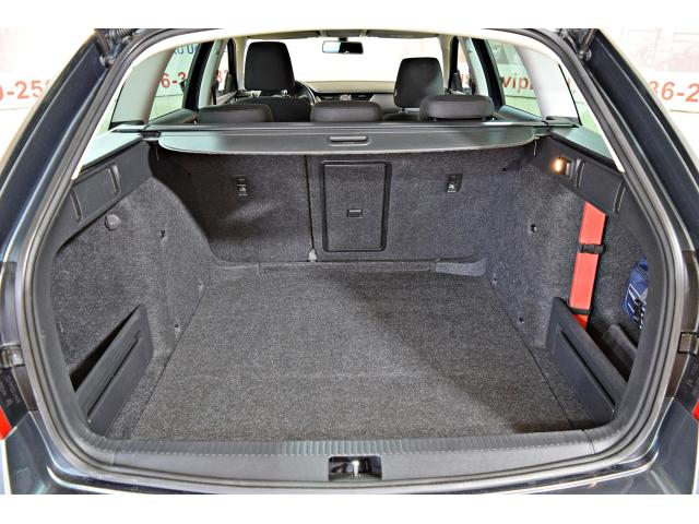 Škoda Octavia 2.0 TDI 110 kW rok 2018, 210 000 km, Maďarsko — foto 7 z 19