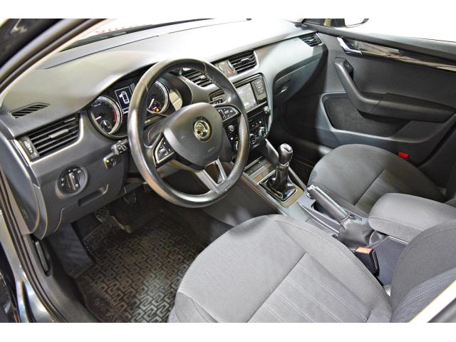 Škoda Octavia 2.0 TDI 110 kW rok 2018, 210 000 km, Maďarsko — foto 8 z 19