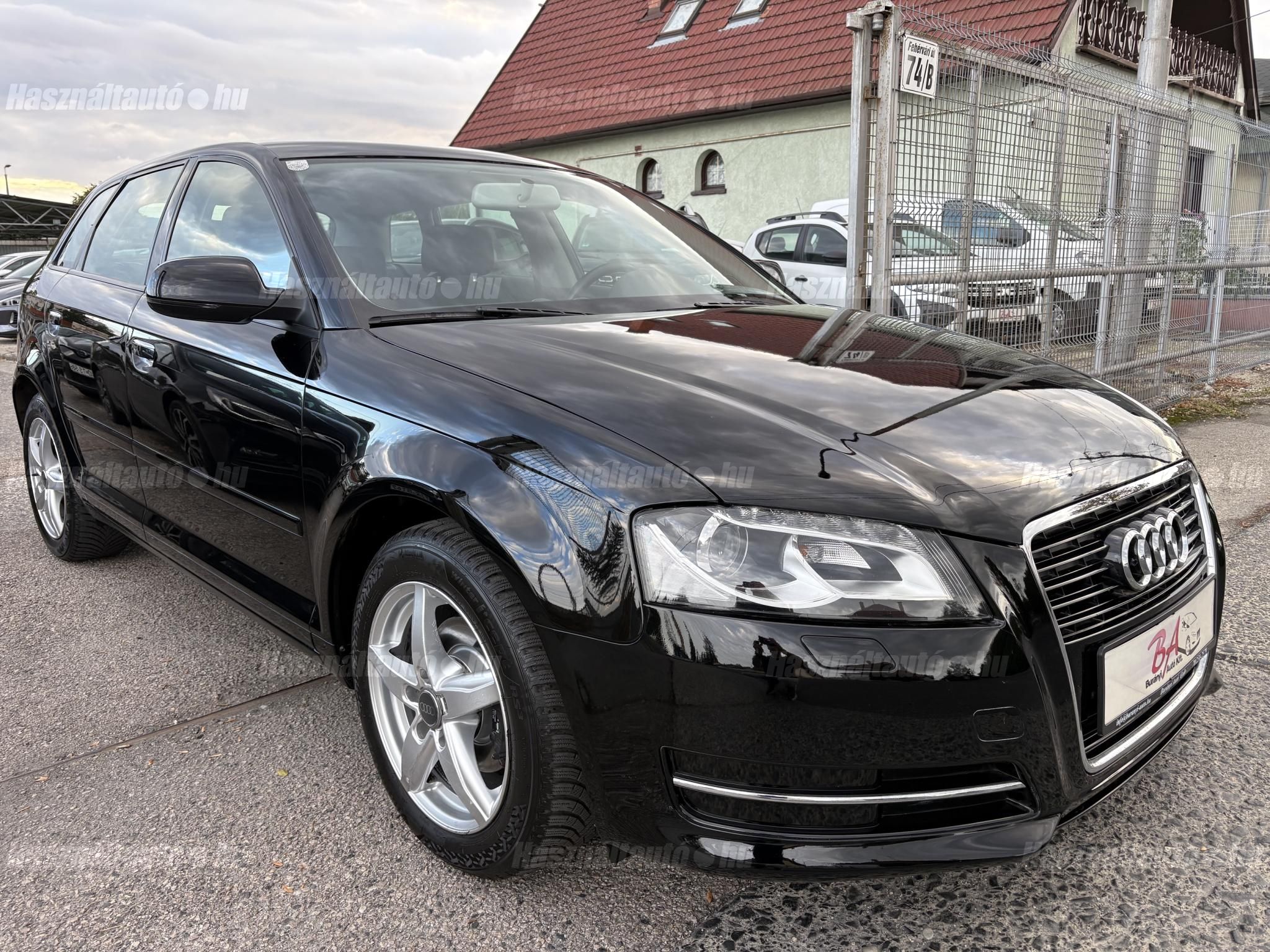 Audi a3 1.6 TDI 66 kW manuál rok 2012, 180 000 km, Maďarsko — foto 2 z 6