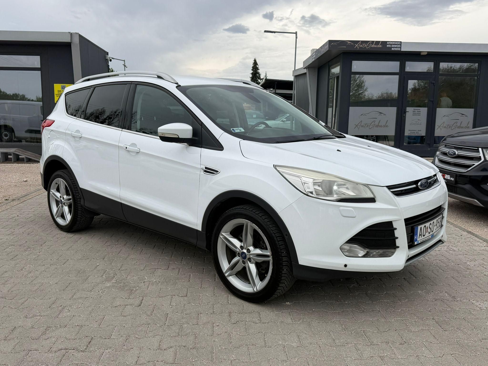 Ford Kuga Ci Titanium 4x4 2.0 TD 103 kW manuál rok 2014, Maďarsko — foto 2 z 11