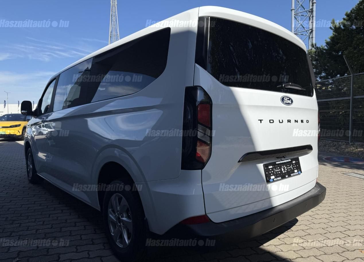 Ford Transit Tourneo Custom 2.0 TD 100 kW manuál rok 2026, Maďarsko — foto 4 z 4