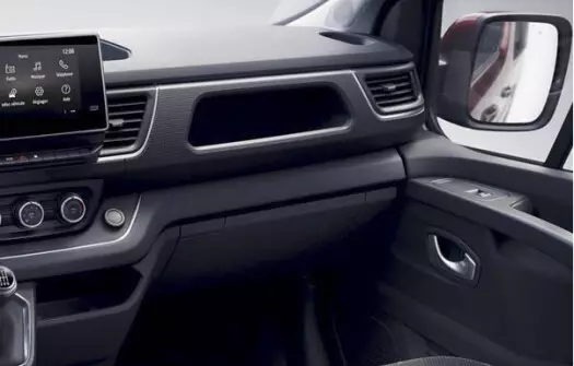 Renault Trafic manuál, Maďarsko — foto 9 z 14