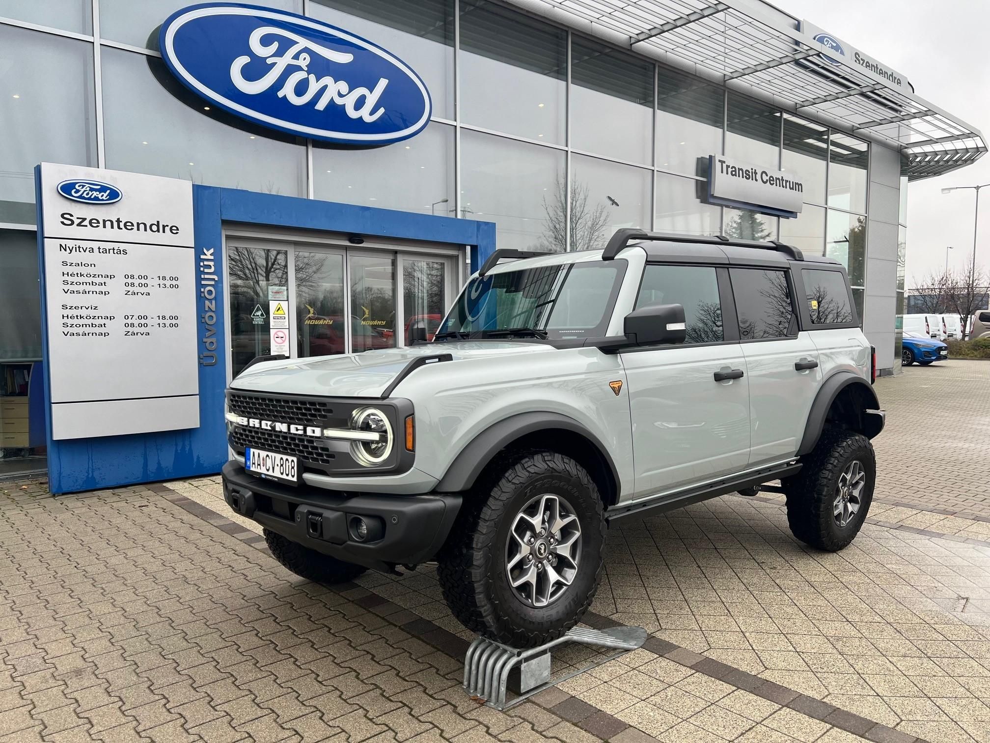 Ford Bronco EcoBoost Outer AWD 2.7 rok 2026, Maďarsko — foto 14 z 35