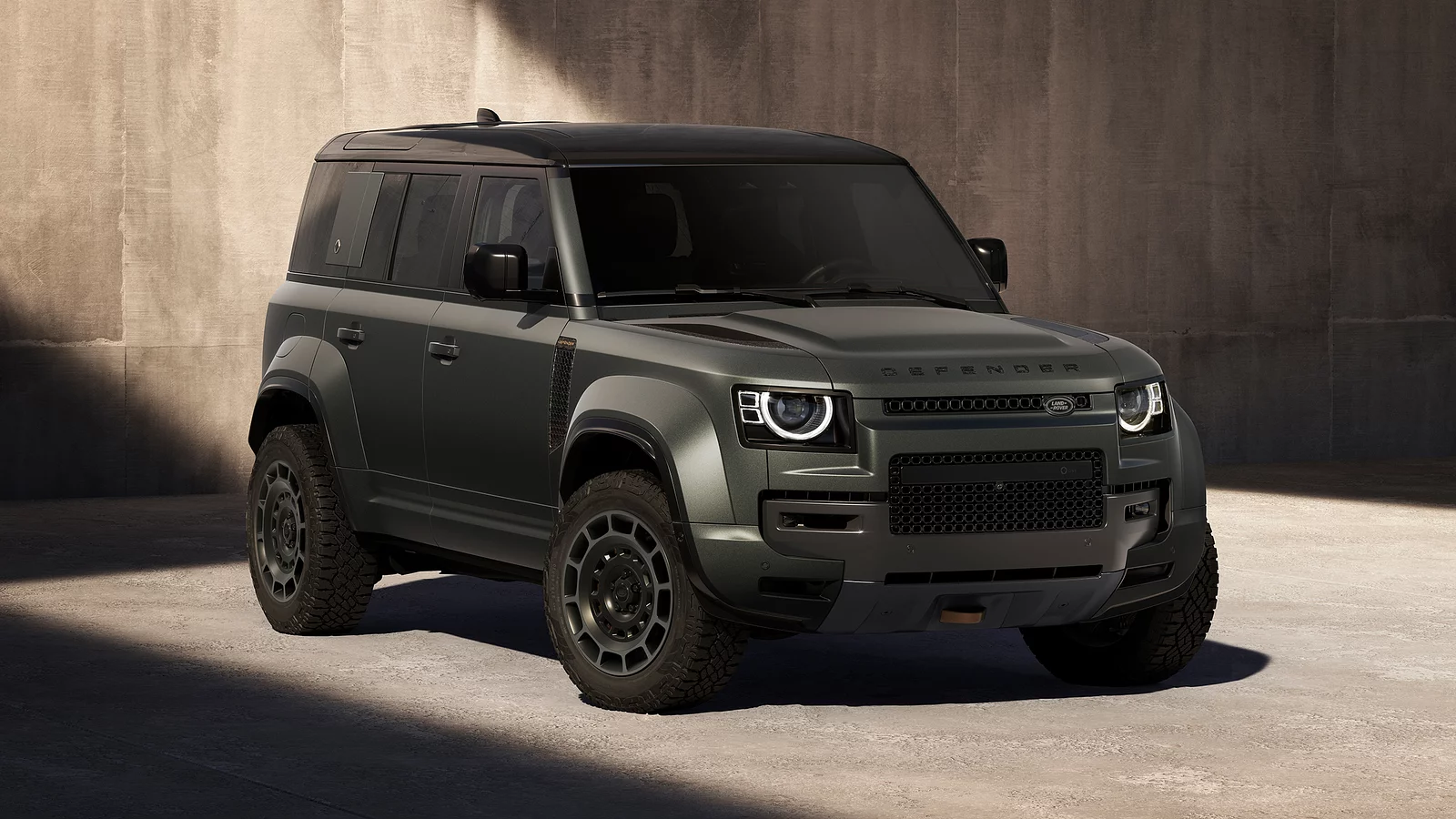 Land Rover Defender 3,0 184 kW automat, Maďarsko — foto 3 z 11