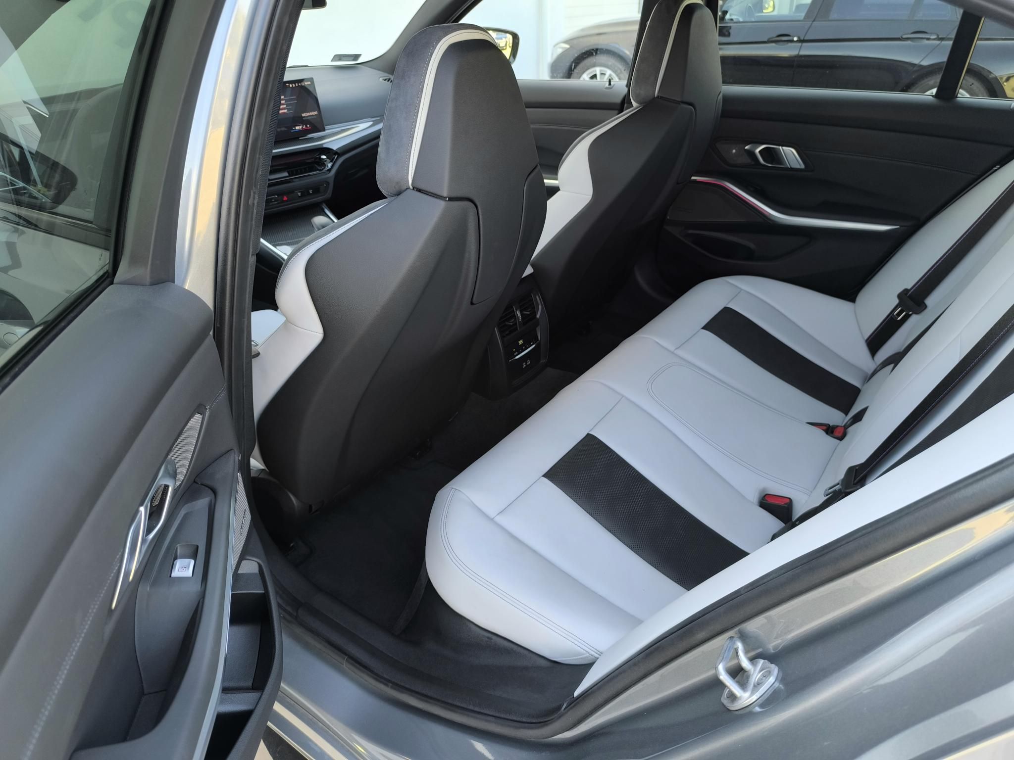 BMW m3 4x4 3,0 390 kW automat, 7 630 km, Maďarsko — foto 6 z 24