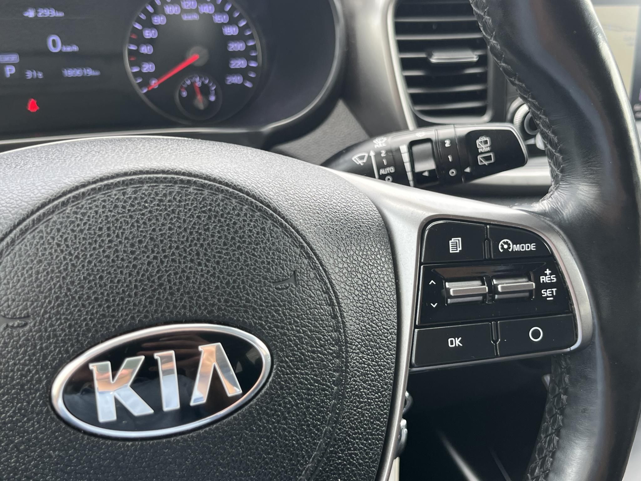 Kia 7 2.2 CRDi 147 kW automat, 180 619 km, Maďarsko — foto 12 z 17