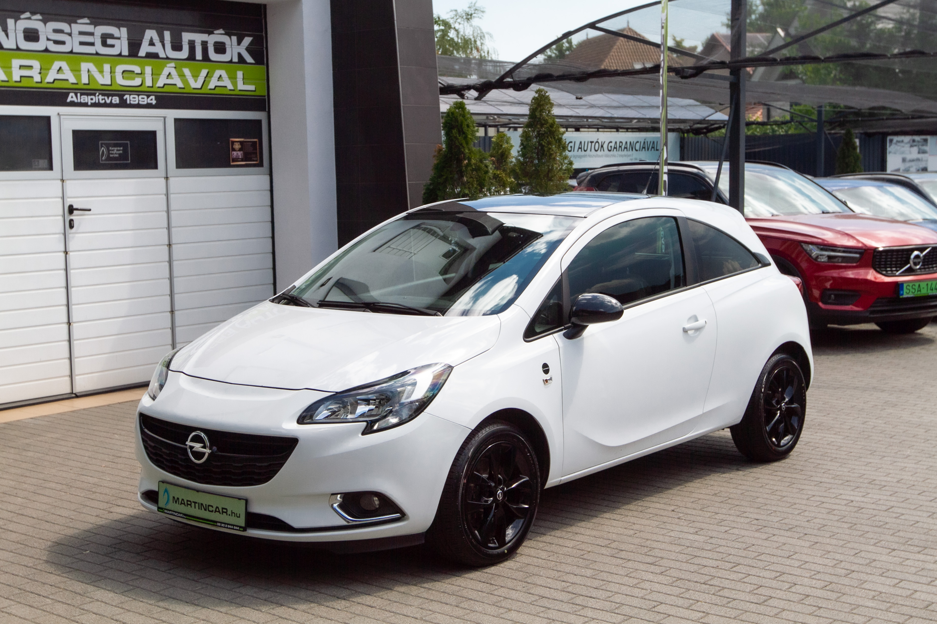Opel Corsa E T 1.0t 1.0 85 kW manuál rok 2015, bílá, 120 000 km, Maďarsko — foto 16 z 60