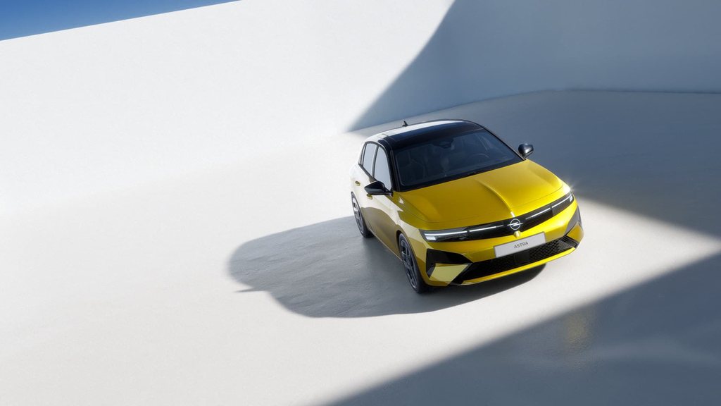 Opel Astra Ötajtós 115 kW, 454 km, Maďarsko — foto 2 z 4