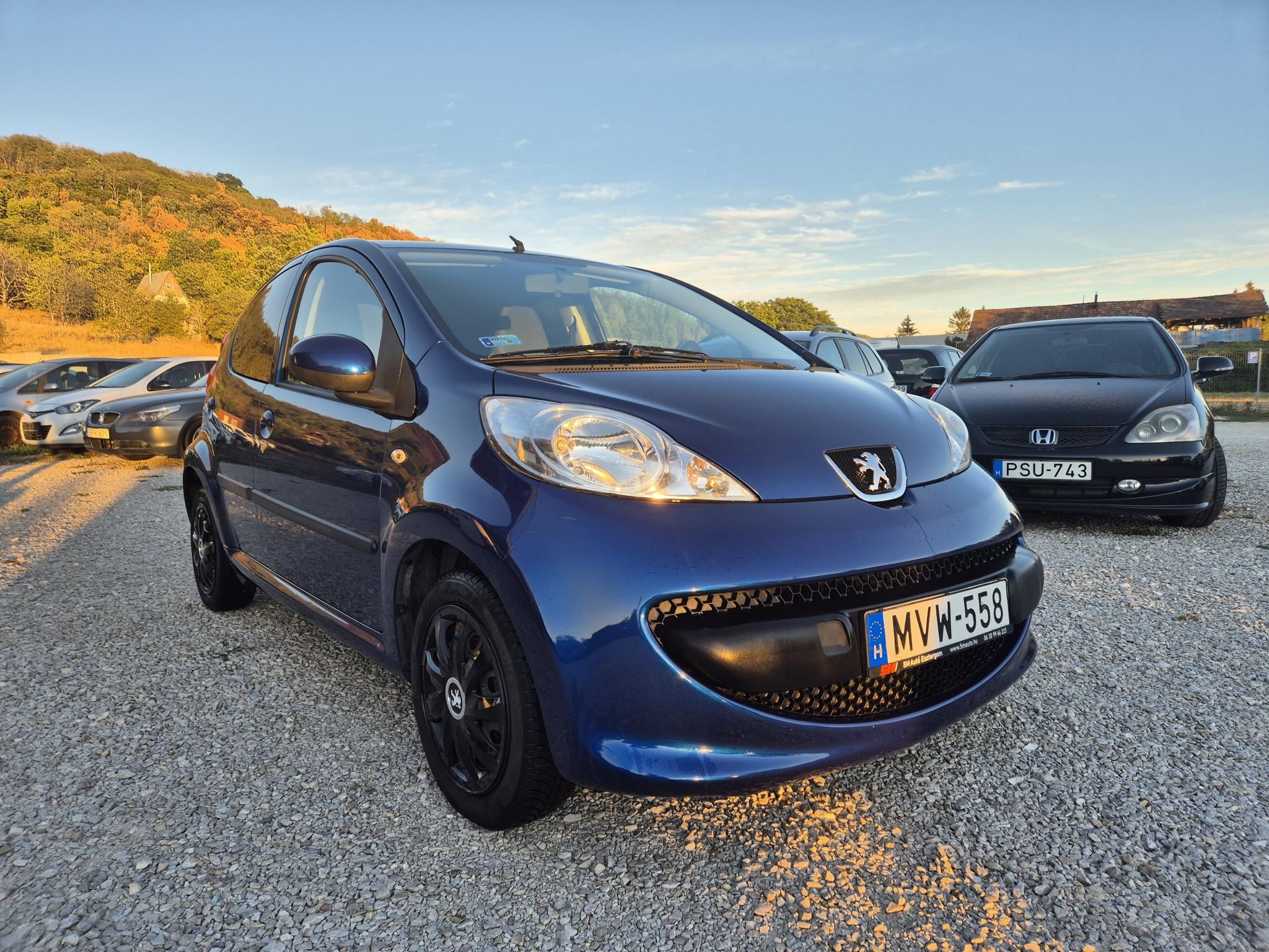 Peugeot 107 1.0 50 kW manuál rok 2005, Maďarsko — foto 3 z 12