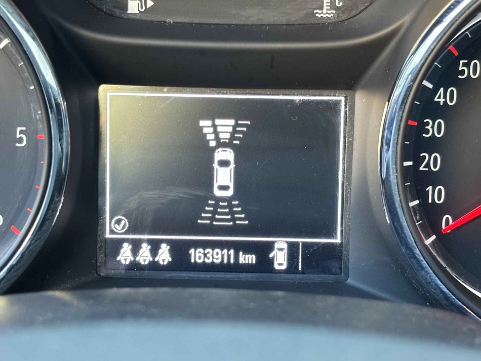 Opel Astra 1.6 CDTi 1.6CDTi 81 kW manuál rok 2017, 159 136 km, Česko — foto 16 z 17