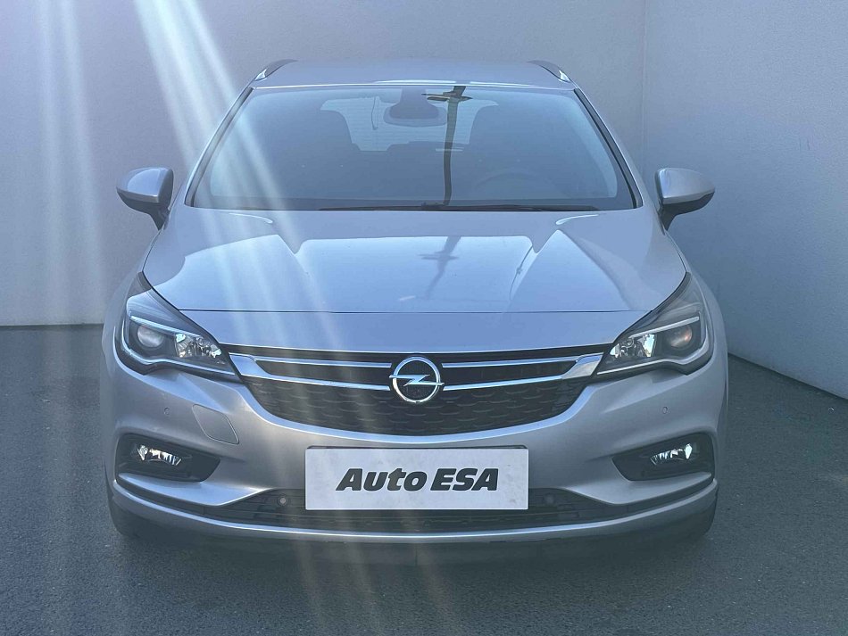 Opel Astra 1.6 CDTi 1.6CDTi 81 kW manuál rok 2017, 159 136 km, Česko — foto 2 z 17