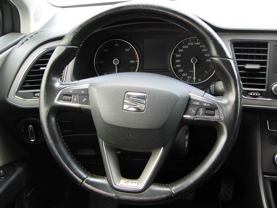 Seat Leon X-Perience 2.0 TDI 110 kW rok 2015, 178 555 km, Česko — foto 14 z 20