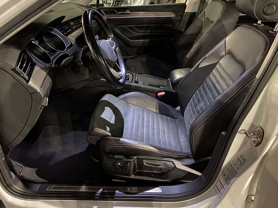 Volkswagen Passat 2.0 TDI 2.0TDi 110 kW rok 2021, 182 654 km, Česko — foto 9 z 18