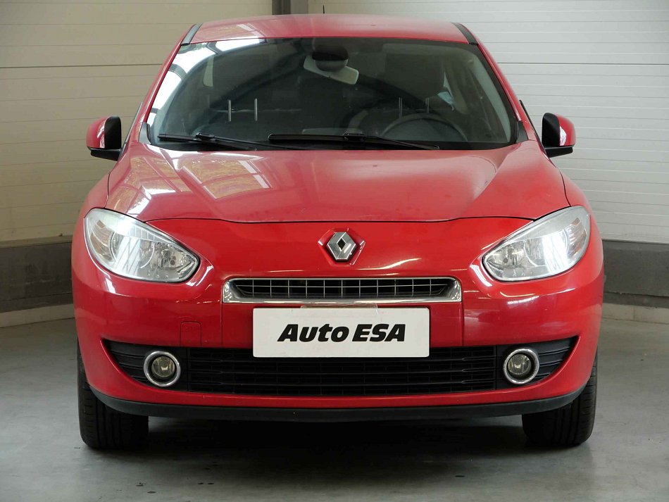 Renault Fluence 1.6i 81 kW rok 2010, 102 064 km, Česko — foto 2 z 21