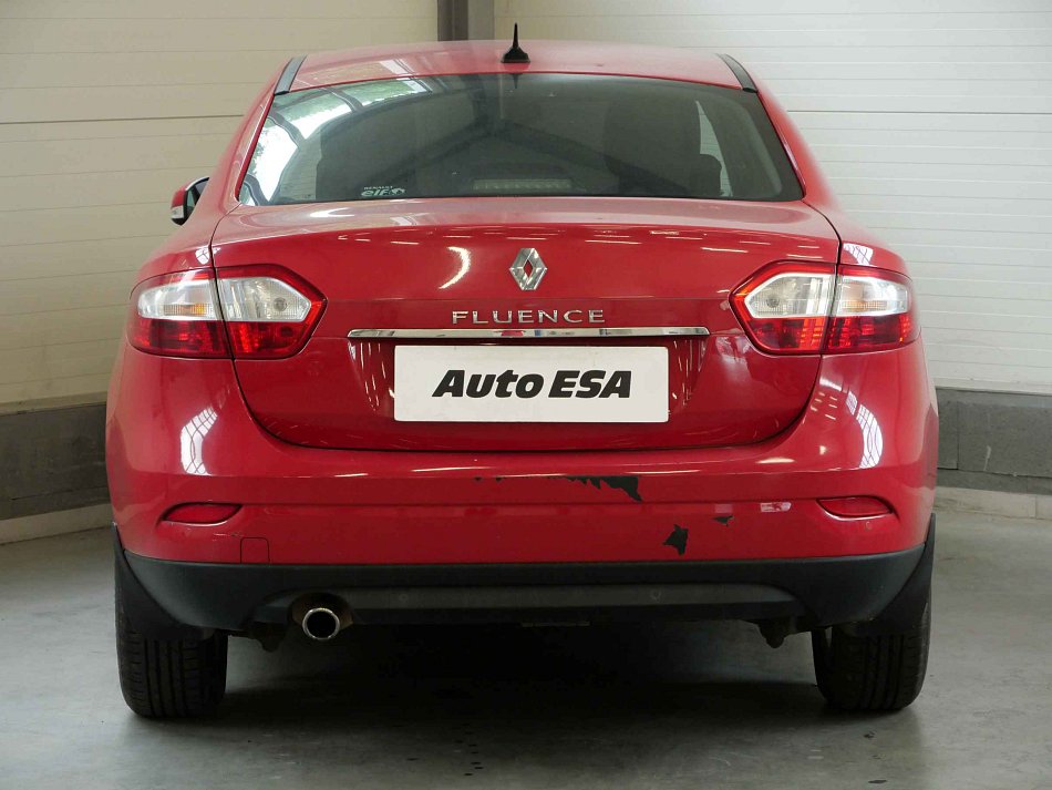 Renault Fluence 1.6i 81 kW rok 2010, 102 064 km, Česko — foto 5 z 21