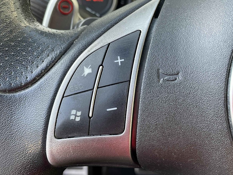 Abarth 500 1.4t 1.4 T 103 kW rok 2012, 144 965 km, Česko — foto 14 z 19