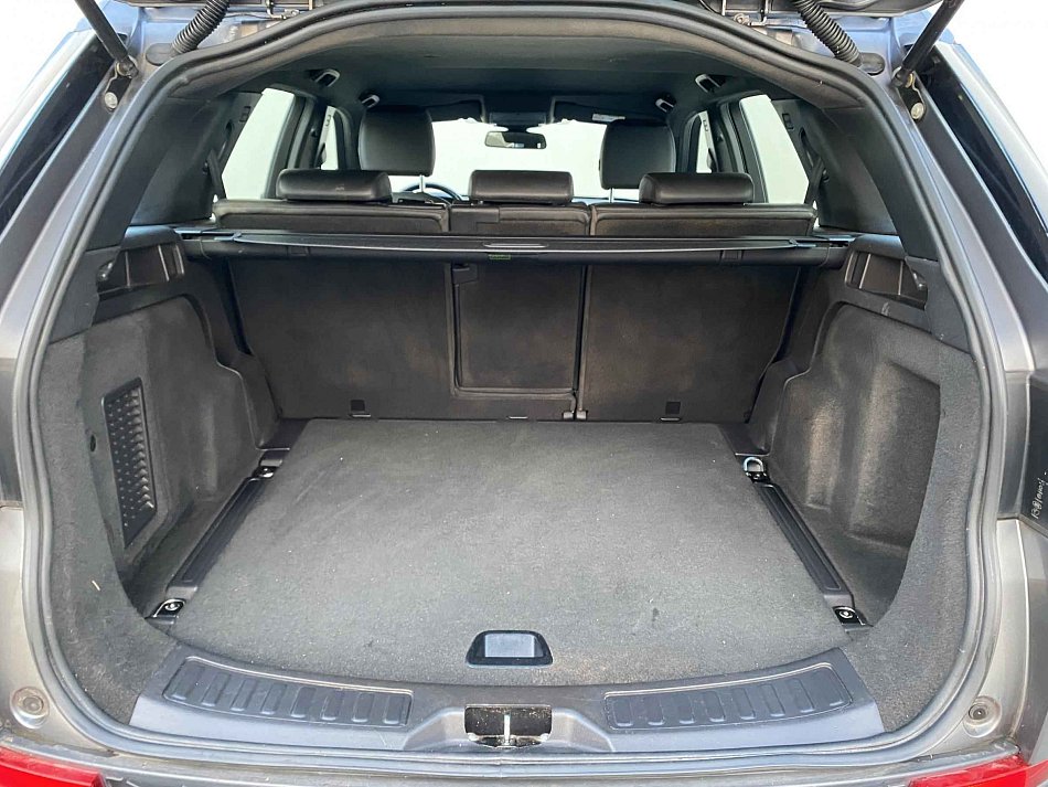 Land Rover Discovery Sport 4 AWD 2.0 TD 2.0TD 110 kW rok 2016, 83 683 km, Česko — foto 7 z 19