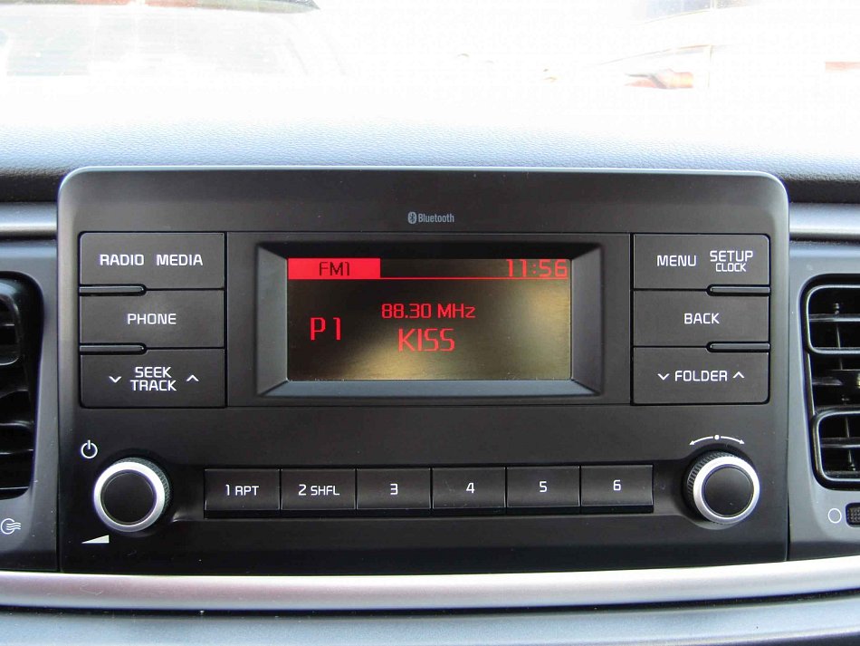 Kia Rio 1.2i 62 kW manuál rok 2019, 63 892 km, Česko — foto 15 z 16
