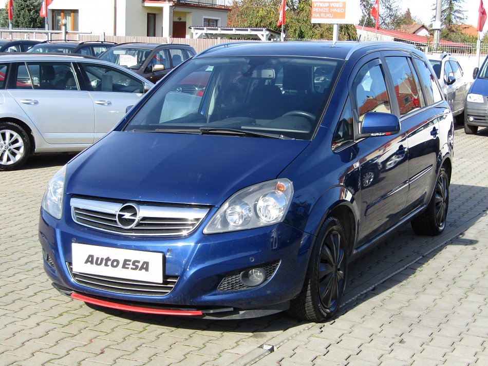 Opel Zafira 1.8i 1.8 i 103 kW manuál rok 2011, 231 680 km, Česko — foto 3 z 17