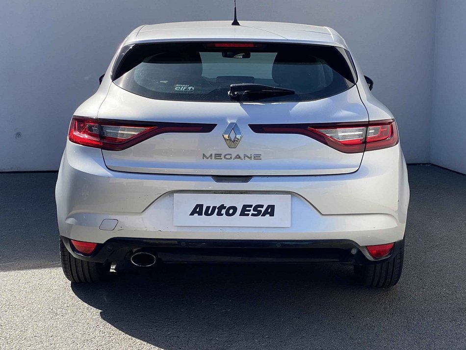 Renault Mégane 1.2 TCe 1.2TCe 97 kW rok 2016, 79 227 km, Česko — foto 5 z 17