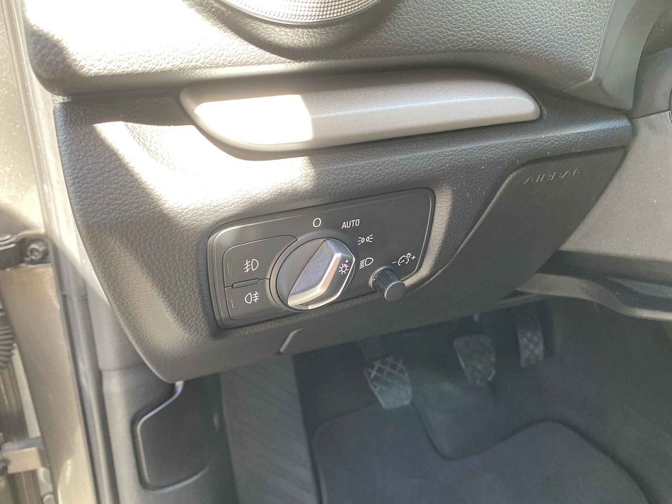 Audi a3 1.4 TSI 1.4TSi 92 kW rok 2016, 56 563 km, Česko — foto 16 z 17
