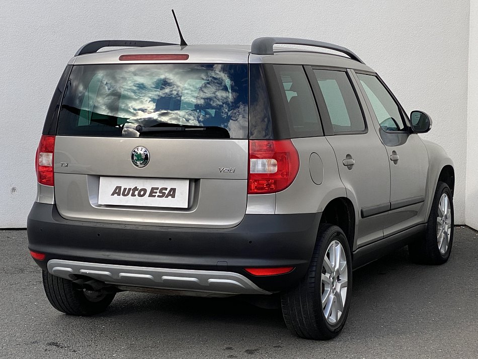 Škoda Yeti Ambiente 1.4 TSI 90 kW rok 2011, 172 147 km, Česko — foto 4 z 17