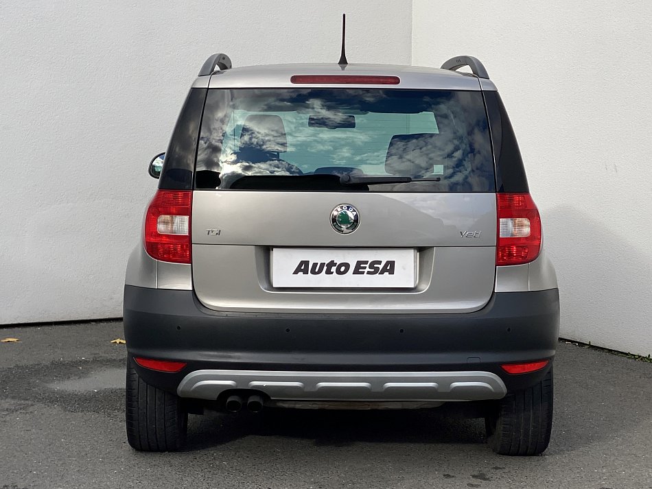 Škoda Yeti Ambiente 1.4 TSI 90 kW rok 2011, 172 147 km, Česko — foto 5 z 17