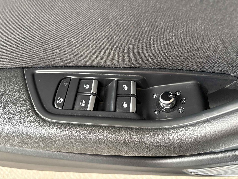 Audi a4 3.0 TDI 160 kW rok 2017, 165 448 km, Česko — foto 12 z 18