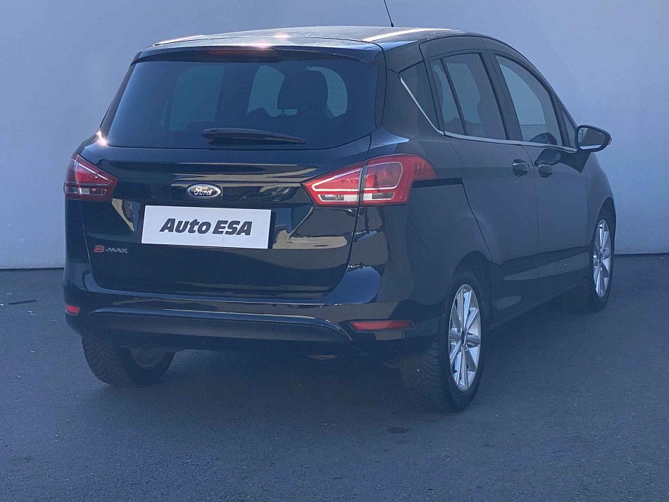 Ford B-max Ci Titanium 1.5 TD 70 kW rok 2017, 87 730 km, Česko — foto 4 z 16