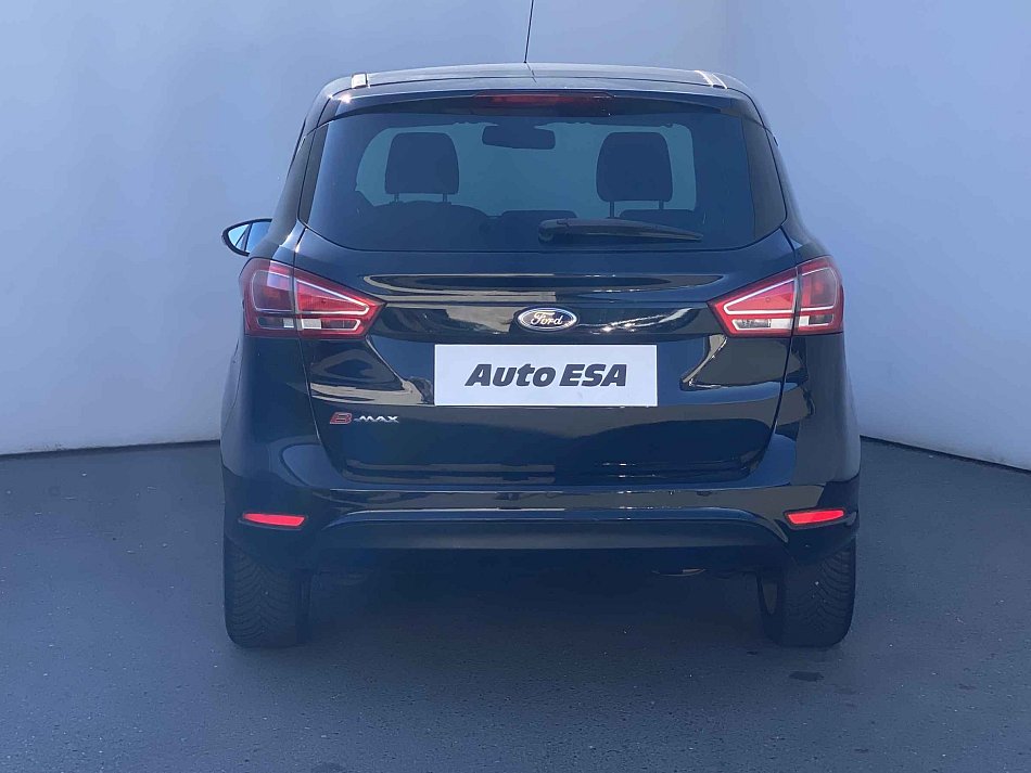 Ford B-max Ci Titanium 1.5 TD 70 kW rok 2017, 87 730 km, Česko — foto 5 z 16