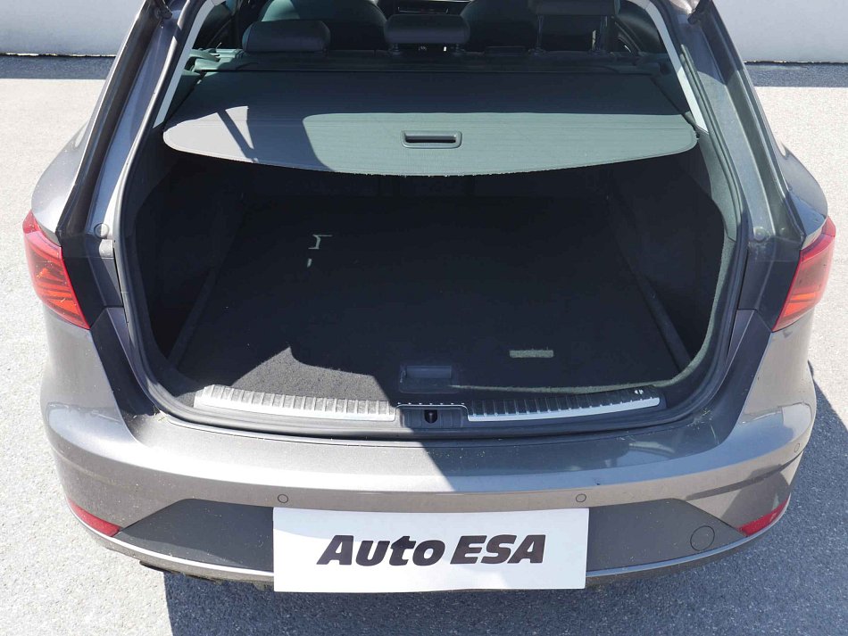 Seat Leon 1.8 TSI 132 kW rok 2017, 171 177 km, Česko — foto 7 z 15