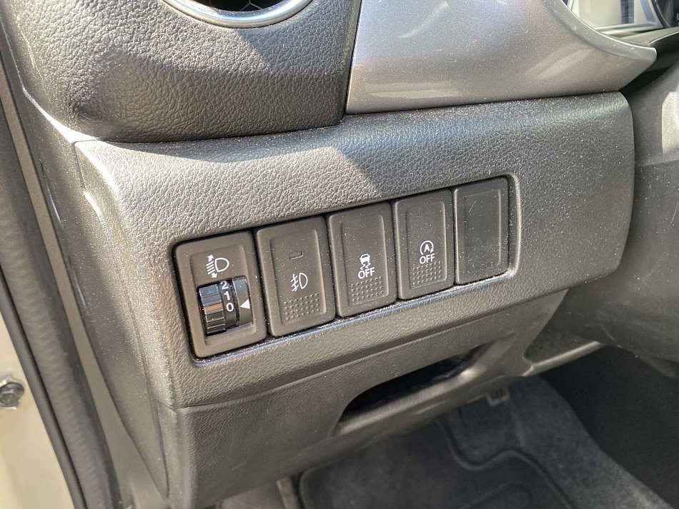 Suzuki Vitara Vvt 1.6 88 kW rok 2017, 87 169 km, Česko — foto 15 z 18