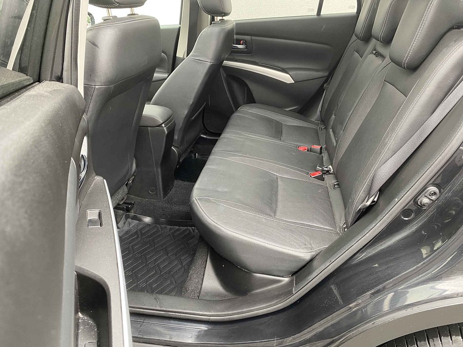 Suzuki S-Cross Vvt 1.6 88 kW rok 2014, 87 188 km, Česko — foto 10 z 20