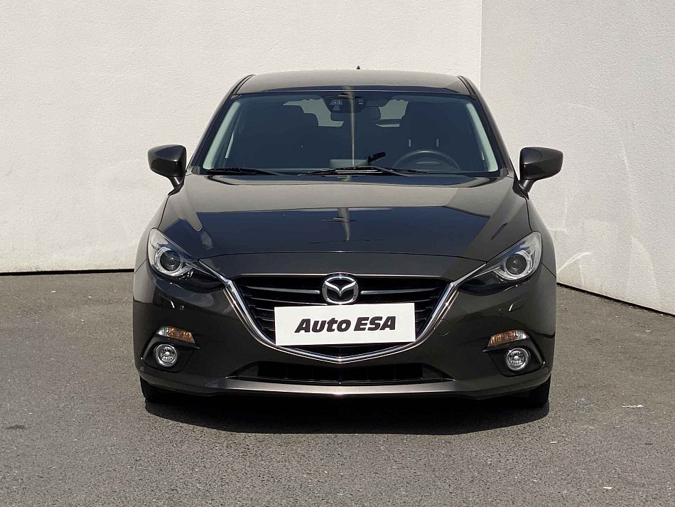 Mazda 3 2.0i 2.0 i 88 kW rok 2015, 63 817 km, Česko — foto 2 z 21