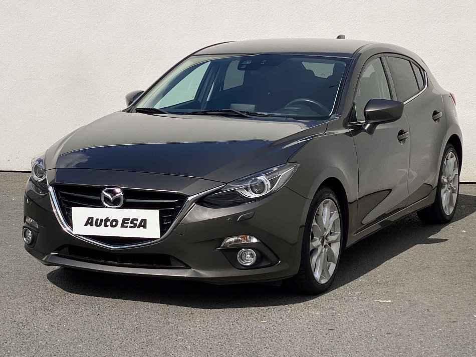 Mazda 3 2.0i 2.0 i 88 kW rok 2015, 63 817 km, Česko — foto 3 z 21