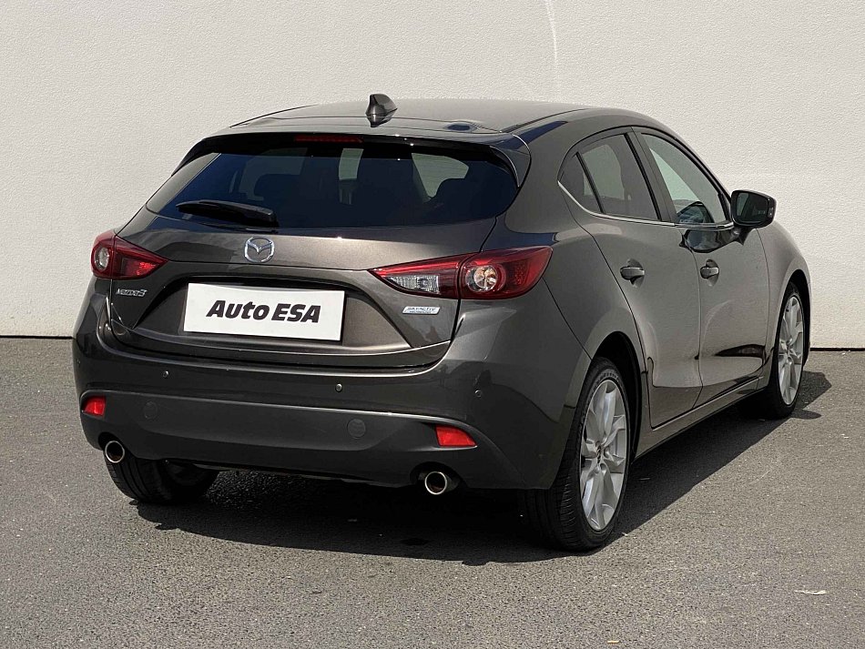 Mazda 3 2.0i 2.0 i 88 kW rok 2015, 63 817 km, Česko — foto 4 z 21