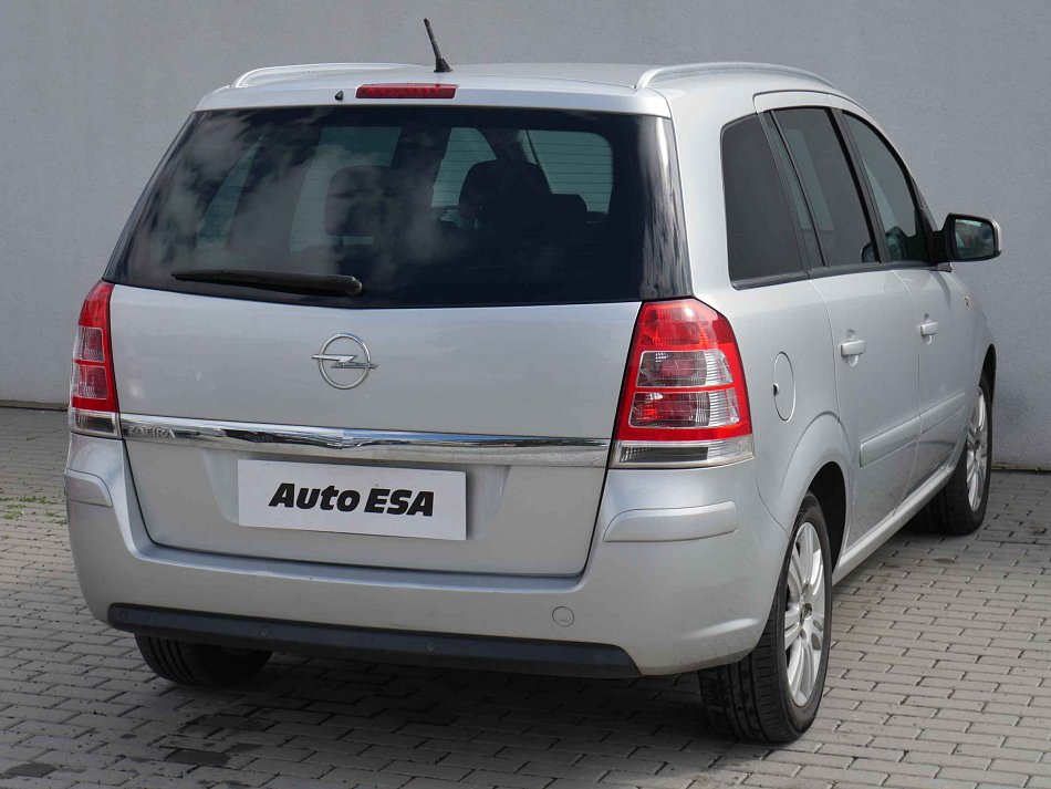 Opel Zafira 1.8i 103 kW rok 2012, 167 929 km, Česko — foto 4 z 19