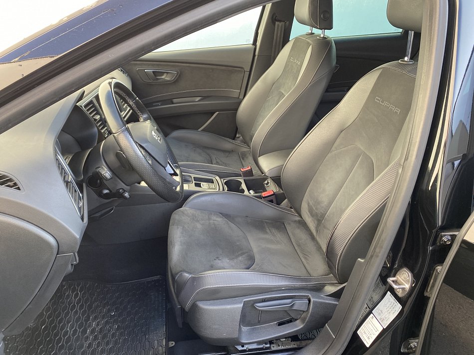 Seat Leon Cupra 4drive 2.0 TSI 221 kW rok 2017, 147 607 km, Česko — foto 9 z 19