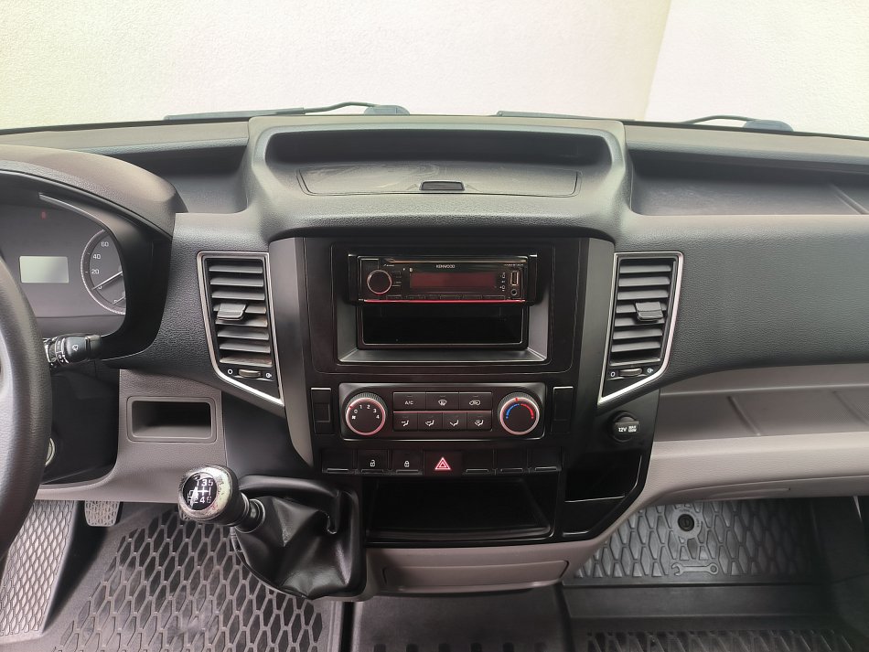 Hyundai H 2.5CRDi 110 kW rok 2017, 237 588 km, Česko — foto 13 z 19