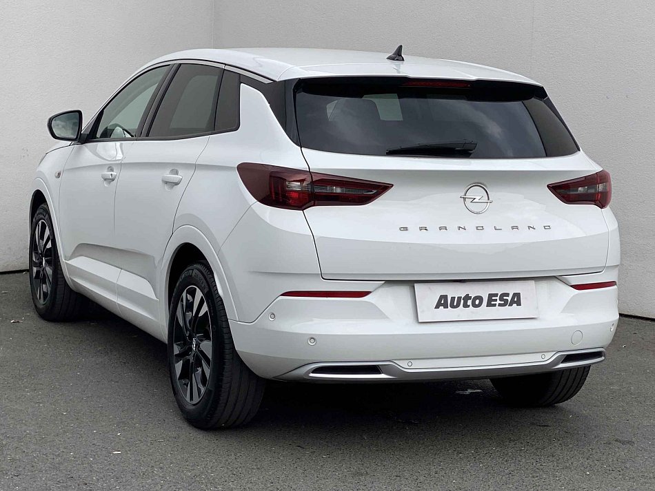 Opel Grandland 1.5 CDTi 1.5CDTi 96 kW rok 2023, 63 196 km, Česko — foto 6 z 19