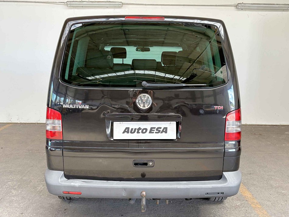 Volkswagen Multivan 2.5 TDI 2.5TDi 128 kW rok 2005, 342 192 km, Česko — foto 5 z 13