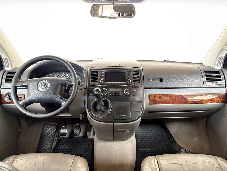 Volkswagen Multivan 2.5 TDI 2.5TDi 128 kW rok 2005, 342 192 km, Česko — foto 8 z 13