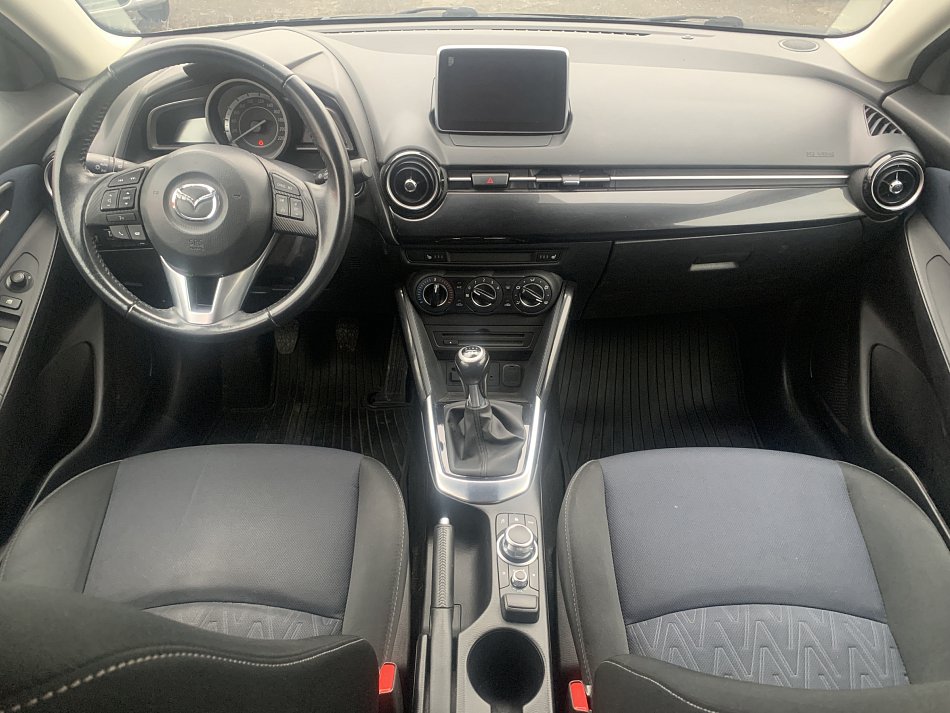 Mazda 2 1.5d 1.5 D 77 kW rok 2016, 87 489 km, Česko — foto 8 z 18
