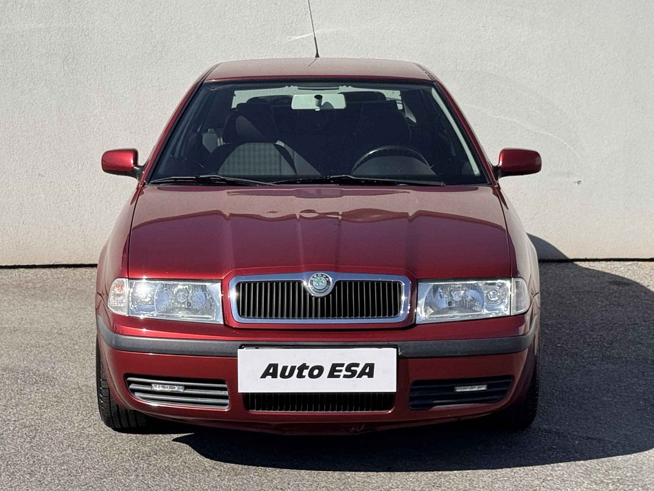 Škoda Octavia 1.6i 75 kW manuál rok 2004, 197 851 km, Česko — foto 2 z 13