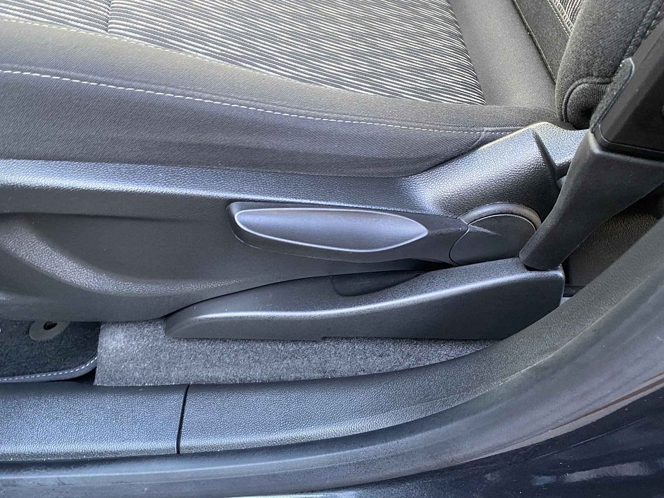Opel Mokka 1.6i 85 kW manuál rok 2016, 103 204 km, Česko — foto 14 z 15