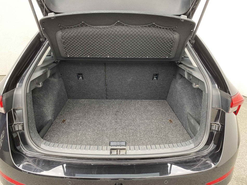Škoda Scala 1.0 TSI 70 kW manuál rok 2019, 142 910 km, Česko — foto 7 z 16
